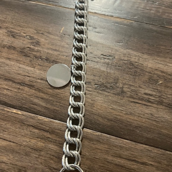 Chunky Silver Chain Bracelet with silver tone pendant engravable - Picture 2 of 3